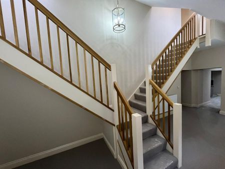 3 bedroom semi-detached house to rent - Photo 2