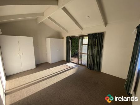 Three Bedrooms PLUS a Large Studio or Games Room! - Photo 2