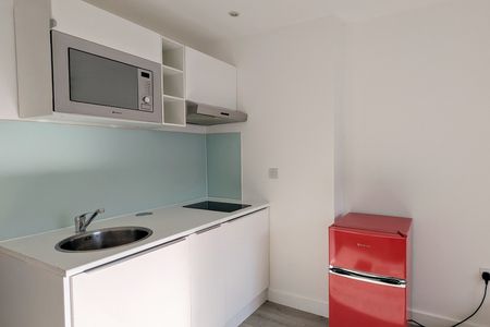 Studio Flat, Ingram Street, LS11 - Photo 3