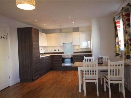 A bright and spacious furnished two bedroom - Photo 2