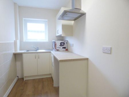1 bed apartment to rent in NE25 - Photo 2