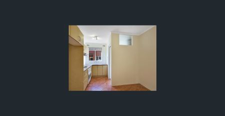 Quietly situated unit in the heart of Newtown - Photo 4