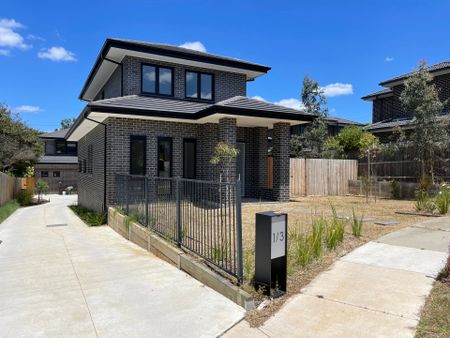 Brand New Townhouse in Prime Mount Waverley Court Location - Photo 5