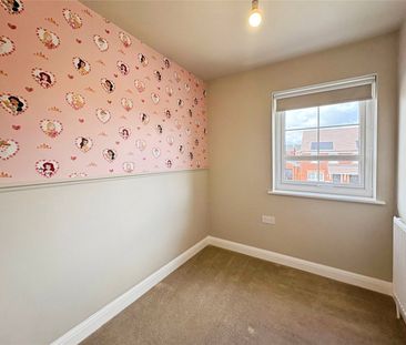 3 bedroom house to rent Falstaff Dene, Wellingborough, Northamptons... - Photo 4