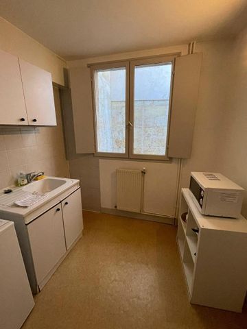 Location Appartement 1 pièce 24m² BORDEAUX 33000 - Photo 4