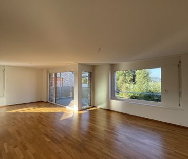 Modern und Zentral: 4.5 Zimmer-Wohnung im Grünen - Photo 1