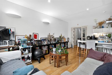 Clarence Road, London, E5 8EE - Photo 4