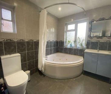 Northumberland Road, HA2 - Photo 3