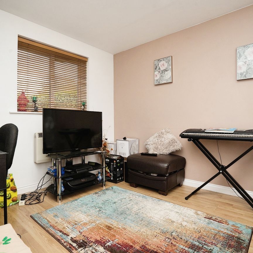 4 bedroom house to rent Severn Road, Oadby, Leicester, Leicestershire, LE2 - Photo 1