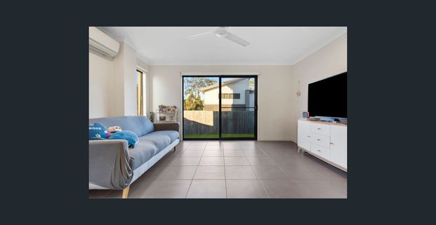 Beautiful Low-Maintenance Home in Prime Pimpama Location - Available for Rent- 8 Savanna Garden Pimpama - Photo 1