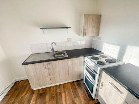 The Sanderlings, Ryhope, Sunderland, Tyne and Wear, SR2 0NU - Photo 2