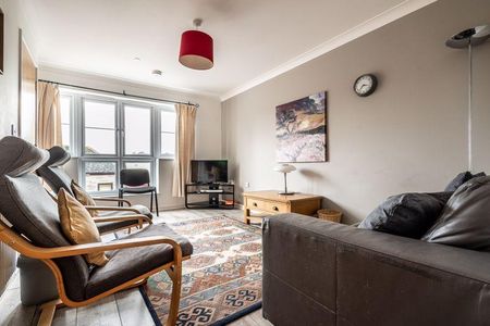 4 bedroom townhouse to rent - Photo 2