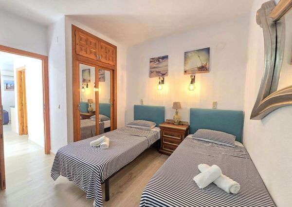 Villa for rent in Cumbre del Sol with 5 bedrooms