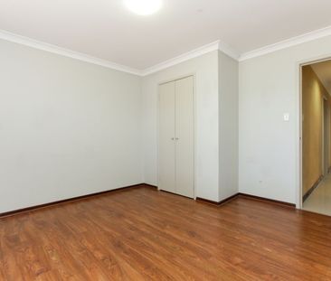 10 Sprigg Place, Booragoon - Photo 1