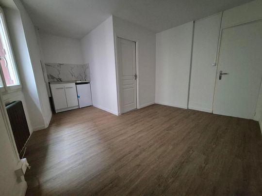 Location Appartement 1 pièce 16m² MACON 71000 - Photo 1