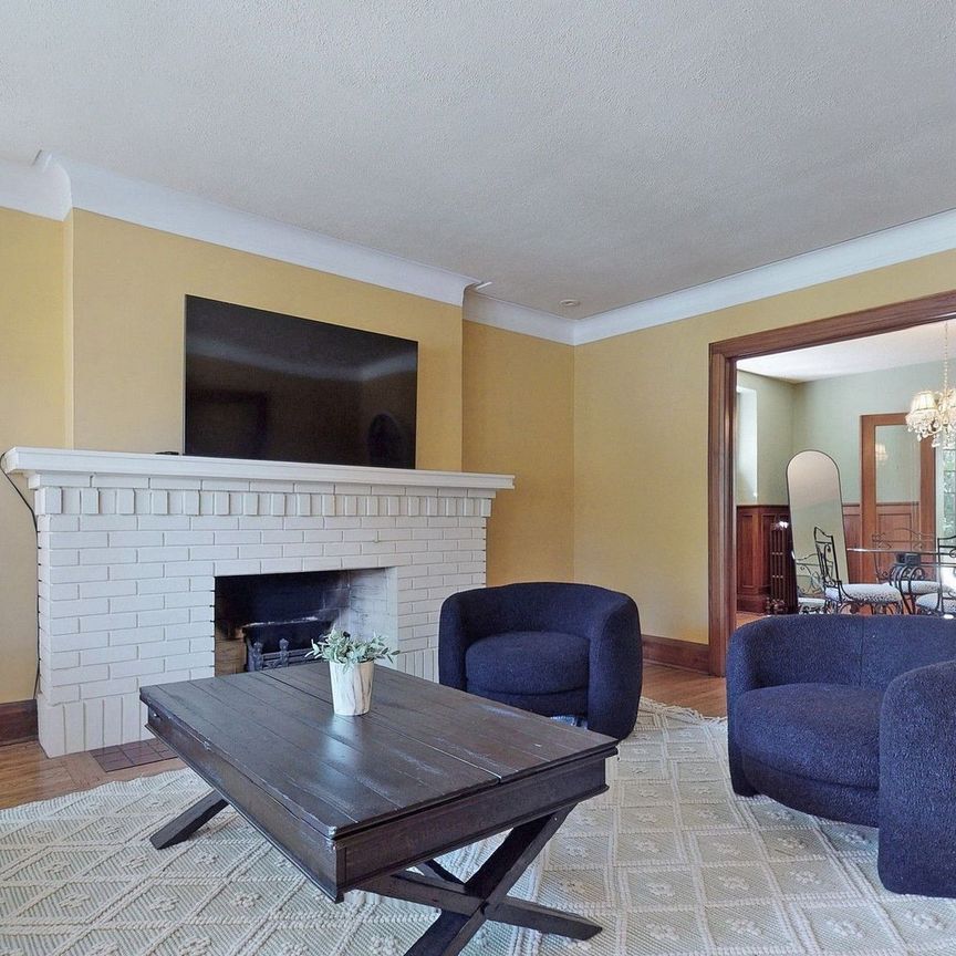 For Lease - 54 Duncannon Drive, Toronto, Ontario - Photo 1