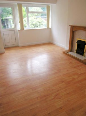 3 bedroom end of terrace house to rent - Photo 1