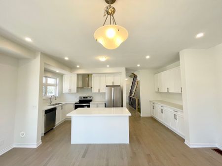 For Lease - 9660 Kennedy Road, Markham, Ontario - Photo 4