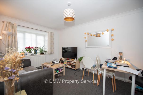 Lenton Manor, Nottingham - Photo 1