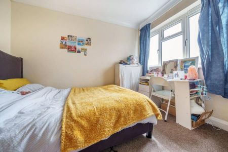 5 bedroom terraced house to rent - Photo 3