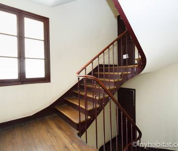 Logement à Paris, Location meublée - Photo 2