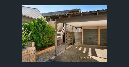 BEAUTIFUL TWO-BEDROOM VILLA IN A HIGHLY SOUGHT-AFTER LOCATION! - Photo 5