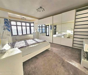 Eastern Avenue East, Romford, RM1 - Photo 6