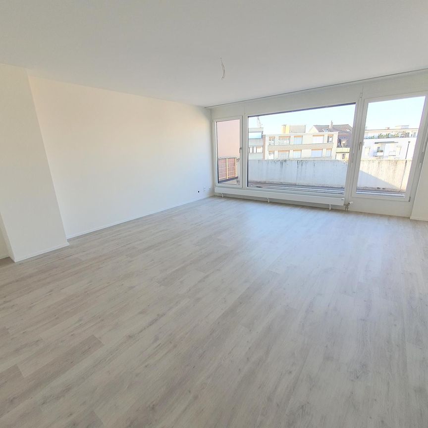 Sanierte 1 1/2-Zimmer-Attikawohnung im St. Johann-Quartier - Foto 1