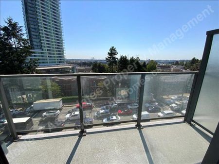 8238 Lord Street 608 Vancouver - Photo 4