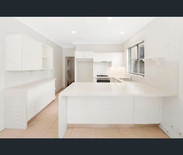 132 Blues Point Road, McMahons Point, NSW 2060 - Photo 3