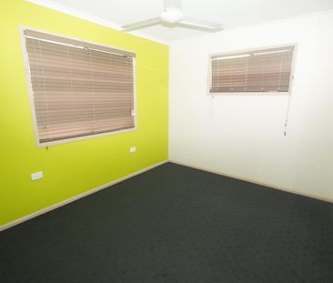 Modern 3 bedroom home in Tinana - Photo 3