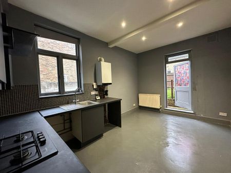 1 bedroom flat to rent - Photo 4
