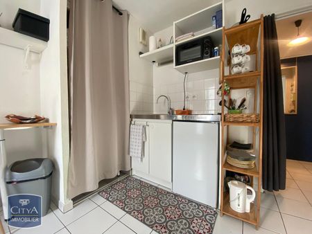 Location Appartement 1 pièce 17m² AVIGNON 84000 - Photo 4