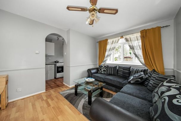 1 bedroom flat to rent - Photo 1