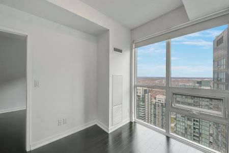 For Lease - 4011 Brickstone Mews Unit# 4204, Mississauga, Ontario - Photo 5