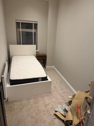 3 bedroom end of terrace house to rent - Photo 2