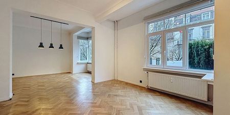 Appartement te huur in Elsene voor € 1.200 met 1 slaapkamer - Foto 3