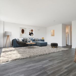 Bachelor Available At 2500 Cavendish Blvd., Montreal - 2500 Cavendish Blvd., Montréal - Photo 3