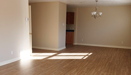 Woodbury Gardens - Photo 2