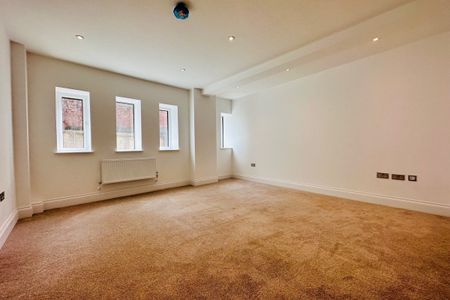 St. Marys Gate - Photo 3