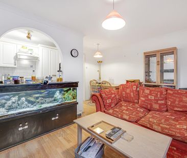 Dorset Mews, Finchley N3 - Photo 3