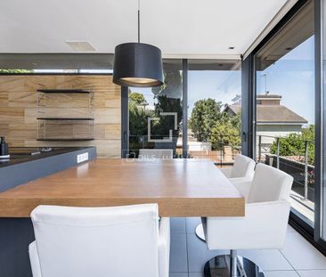 Excellent 3 Bedroom house / villa for rent in Montmar, Barcelona - Photo 3