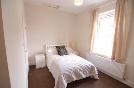 1 bed House Share - To Let - Photo 3