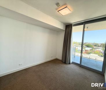 Architecturally Designed Luxury Living in the Heart of North Perth! - Photo 5