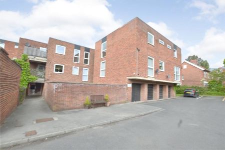 2 Bed Penthouse, Leeds, LS8 - Photo 2