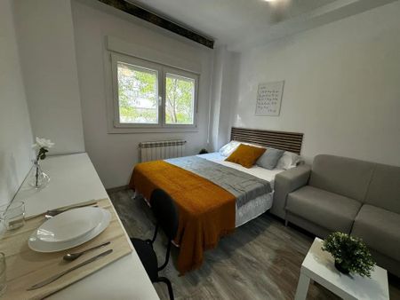 Calle de San Serapio, Madrid, Community of Madrid 28026 - Photo 5