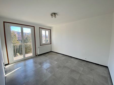 Location Appartement 1 pièce 28m² - Photo 2