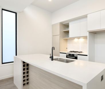 9/63 Buckley Street, Moonee Ponds VIC 3039 - House For Rent | Domain - Photo 5