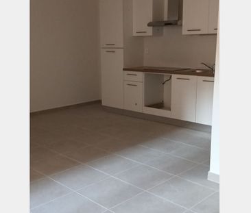 Location Appartement P3 rénové(e) Nimes - Photo 2
