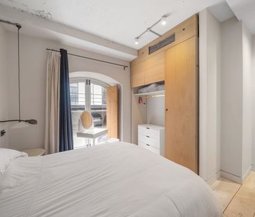 2 Bed Flat, Ransomes Dock, SW11 - Photo 5